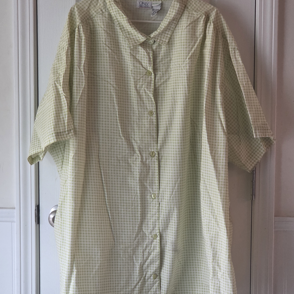 Only Necessities Light Green Gingham Short Sleeve Button-Up Blouse